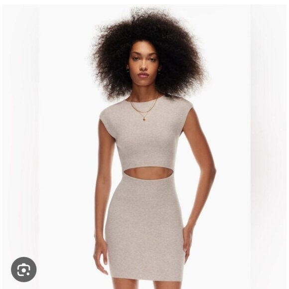 Elegant Pink Cut-Out Dress - Picture 3 of 8